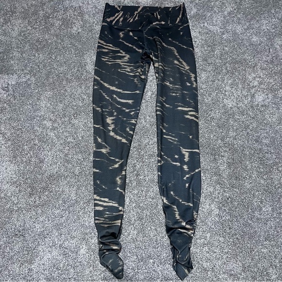 Mika Yoga Wear Pants - Mika Women’s yoga foot wrap dance leggings